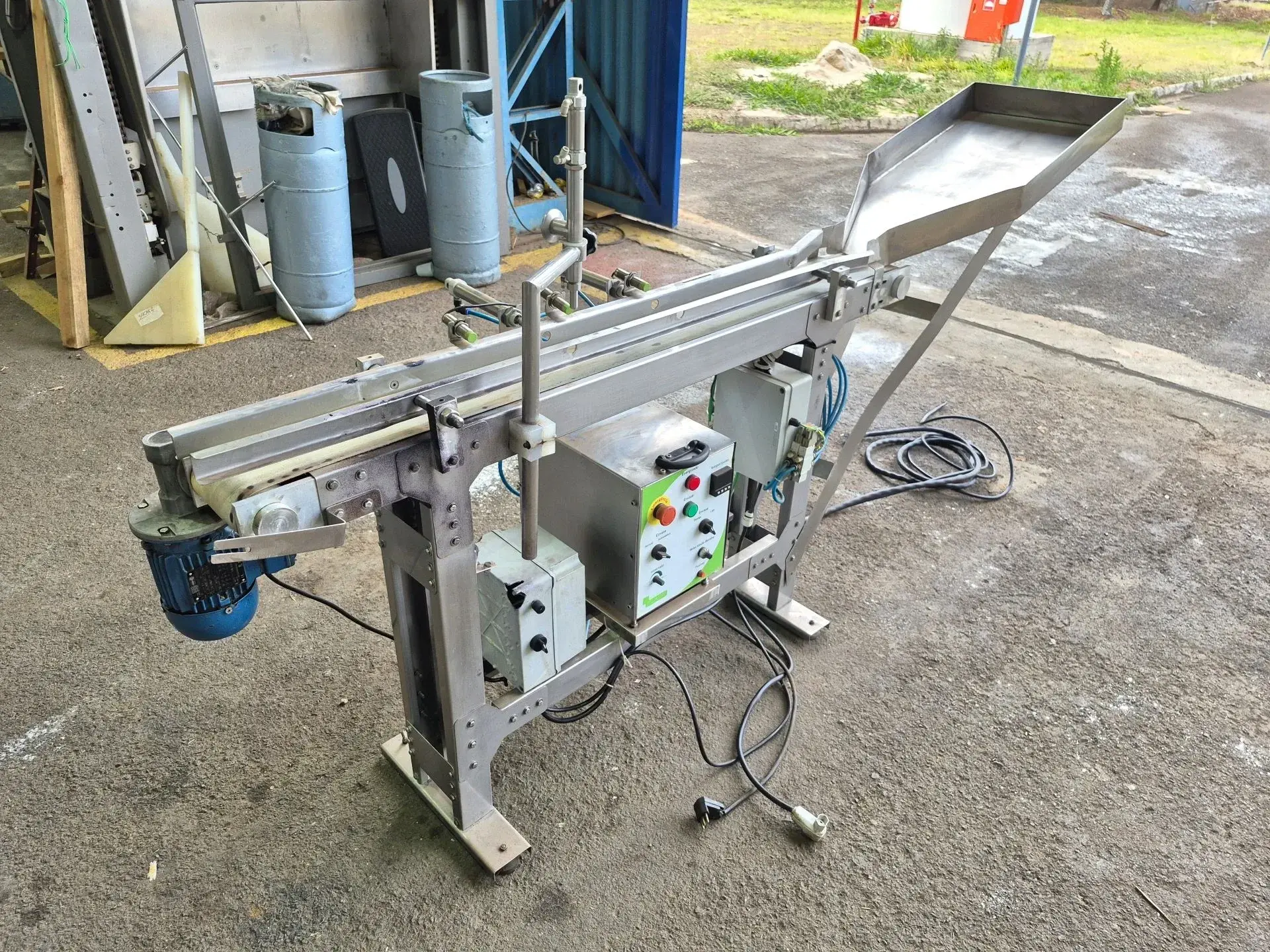 ENVASADORA LINEAR 1 BICO MARCA EQPE AUTOMAÇÃO INDUSTRIAL