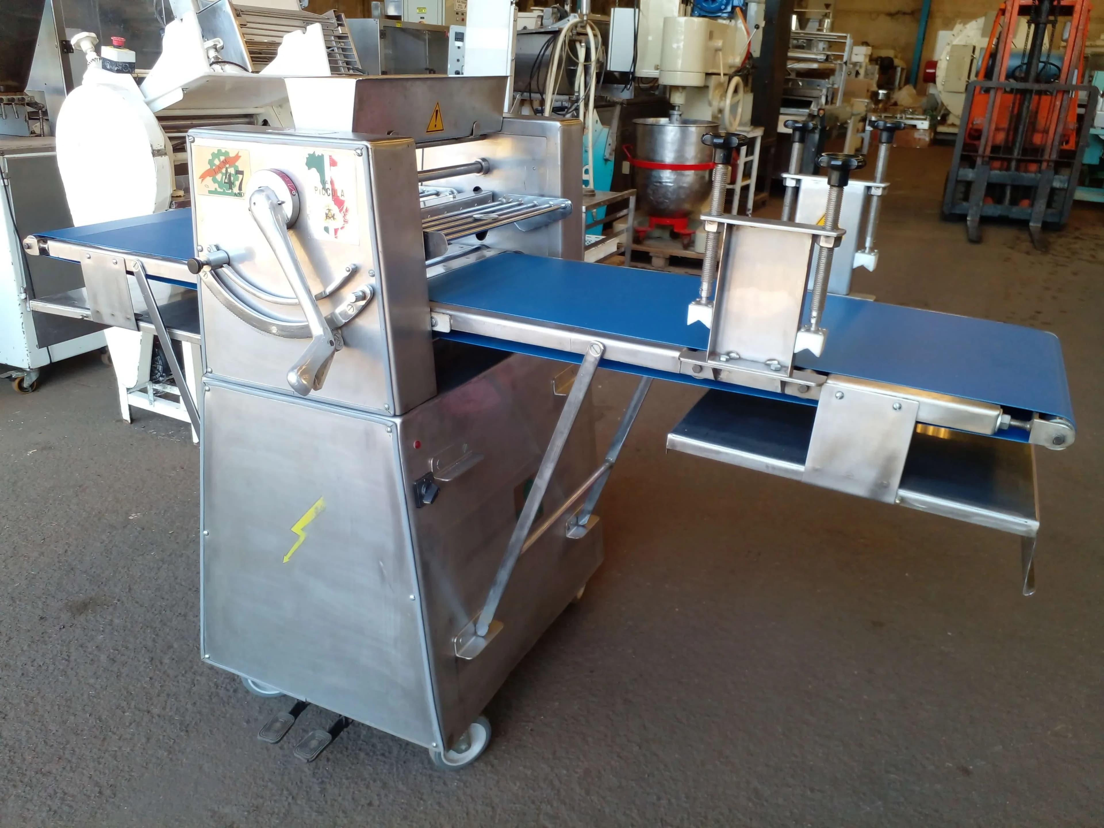 LAMINADORA DE MASSAS MARCA IAM